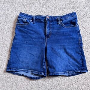 Seven7 Jean Short Women's Size 10 Denim Style MY3324RO Dana Blue
